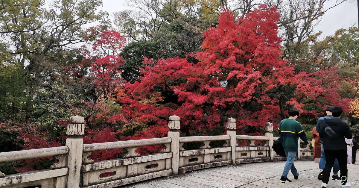 Kyoto, Otani Hombyo (大谷本廟) / Nishi Otani (西大谷) in Autumn